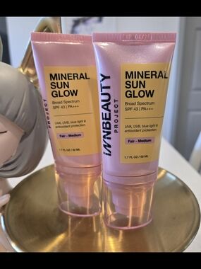 2xBrand new INNBEAUTY PROJECT Mineral Sun Glow Broad Spectrum SPF 43 Exp 4/2026